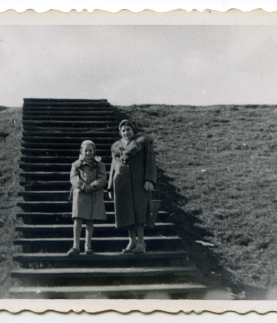 Barbara Bartkowiak z mamą nad Wartą