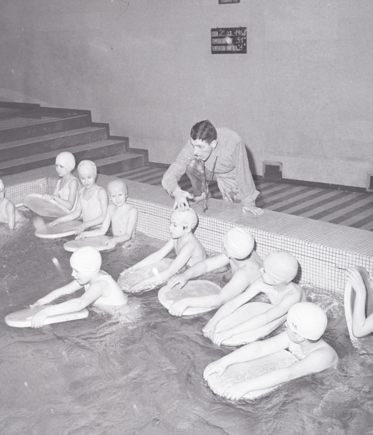 Lekcja pływania na „Chwiałce”