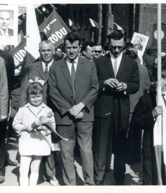 Pochód pierwszomajowy pracowników Fabryki Silników Okrętowych Zakładów Cegielskiego