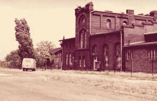 Dolna Wilda z budynkiem elektrowni